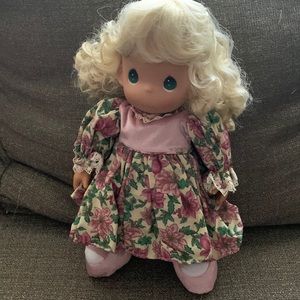 Precious Moments Stocking Doll A Christmas to Remember